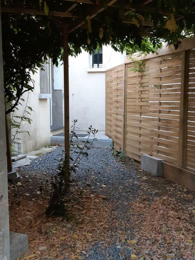 L'Abri D'Emilie - Chambre D'Hotes Saint-Xandre エクステリア 写真